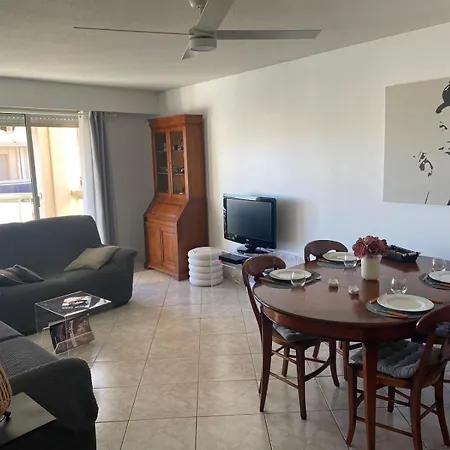 Apartmán Vue 75 M2 *